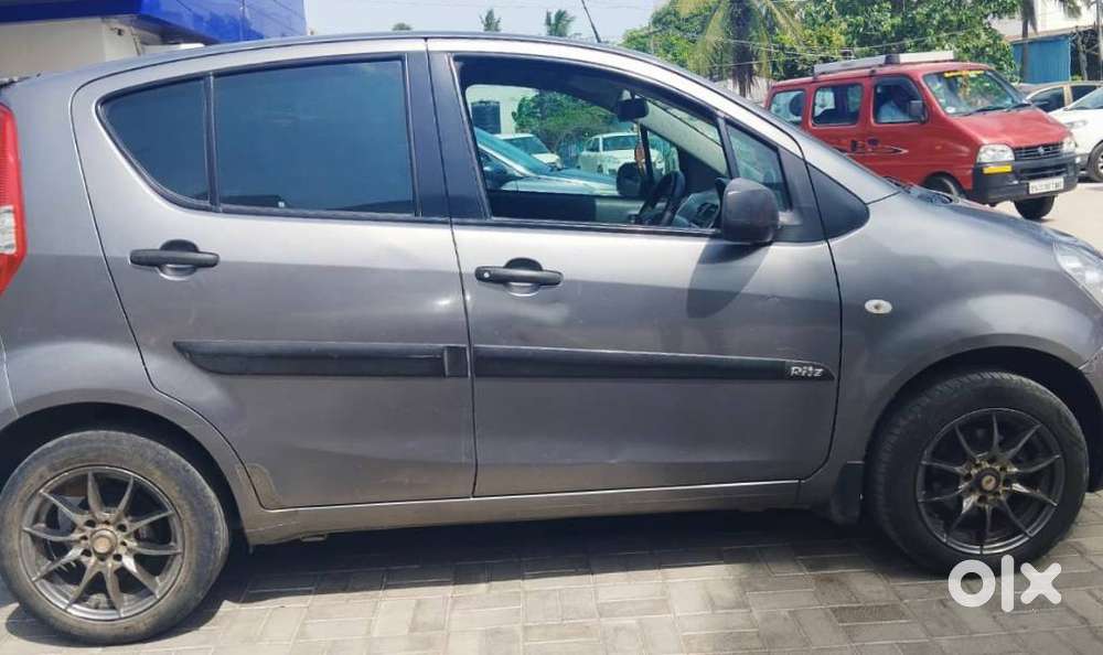 Maruti Suzuki Ritz Vxi, 2009, Petrol