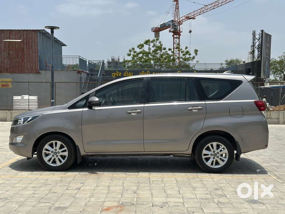 Toyota Innova Crysta 2.8 Gx At 8s, 2019, Diesel