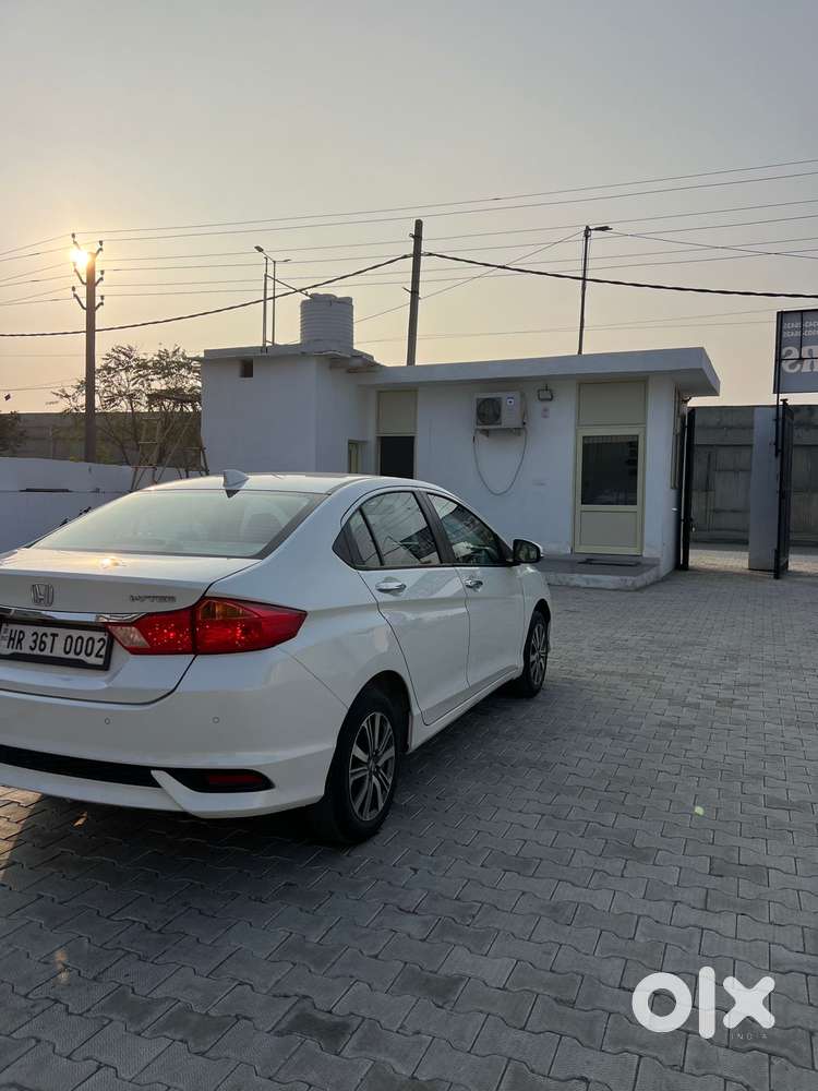 Honda City 1.5 V 5th Gen I-vtec Mt, 2022, Petrol