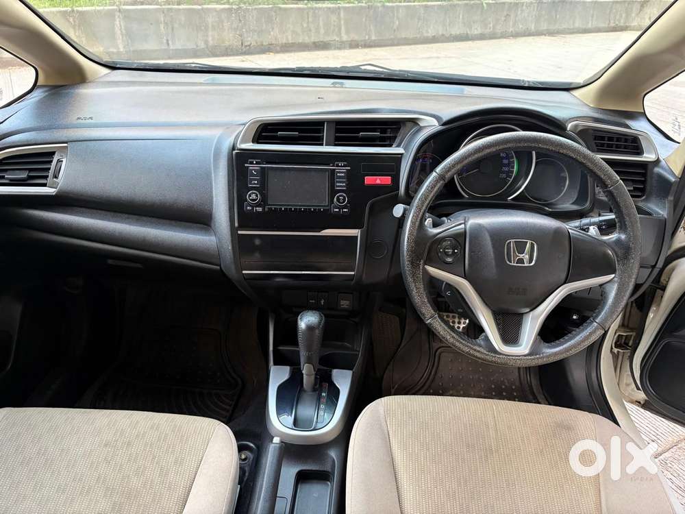 Honda Jazz V Automatic, 2015, Petrol