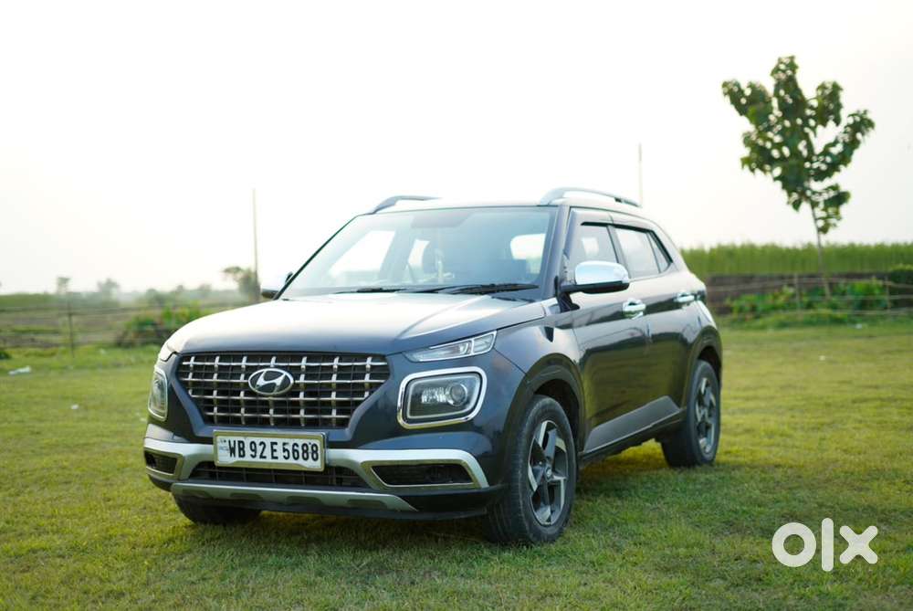 Hyundai Venue 2020 Petrol Well Maintained