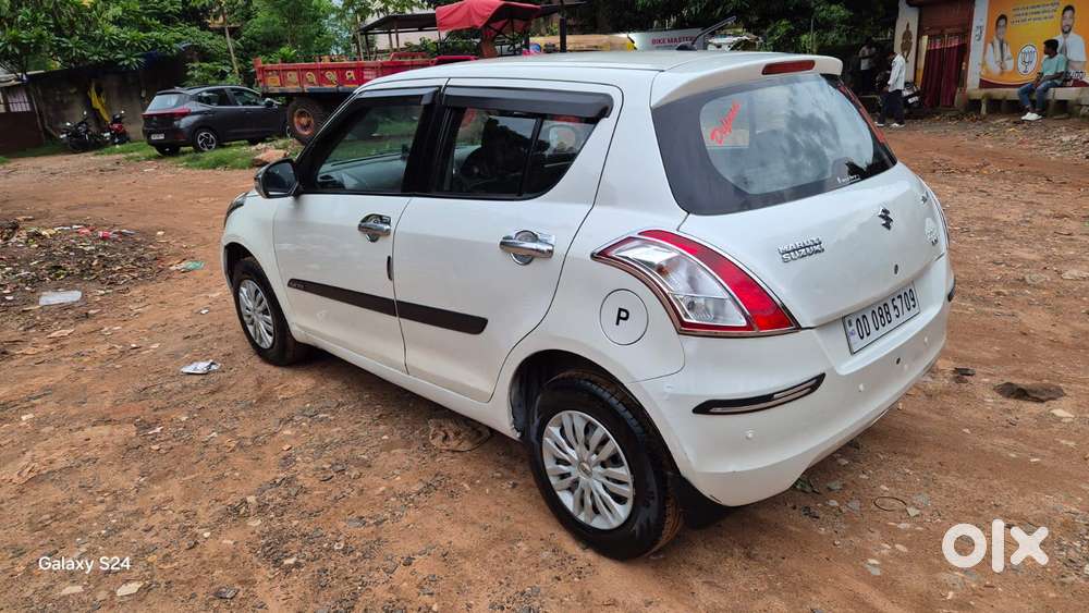 Maruti Suzuki Swift Vxi, 2014, Petrol