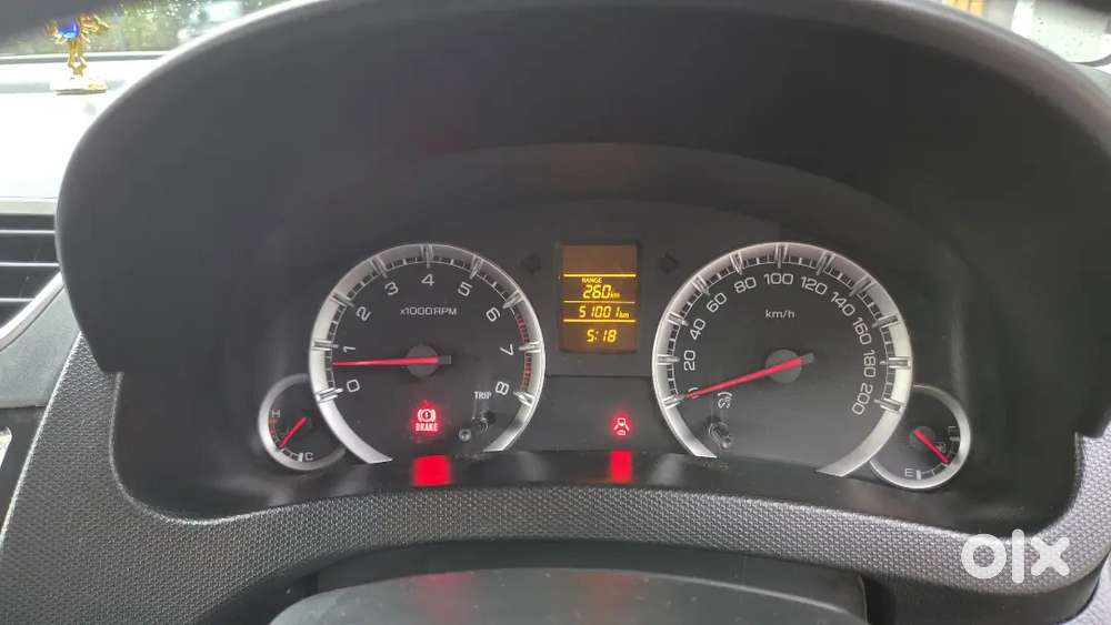Show Room Service Good Condition Vechile