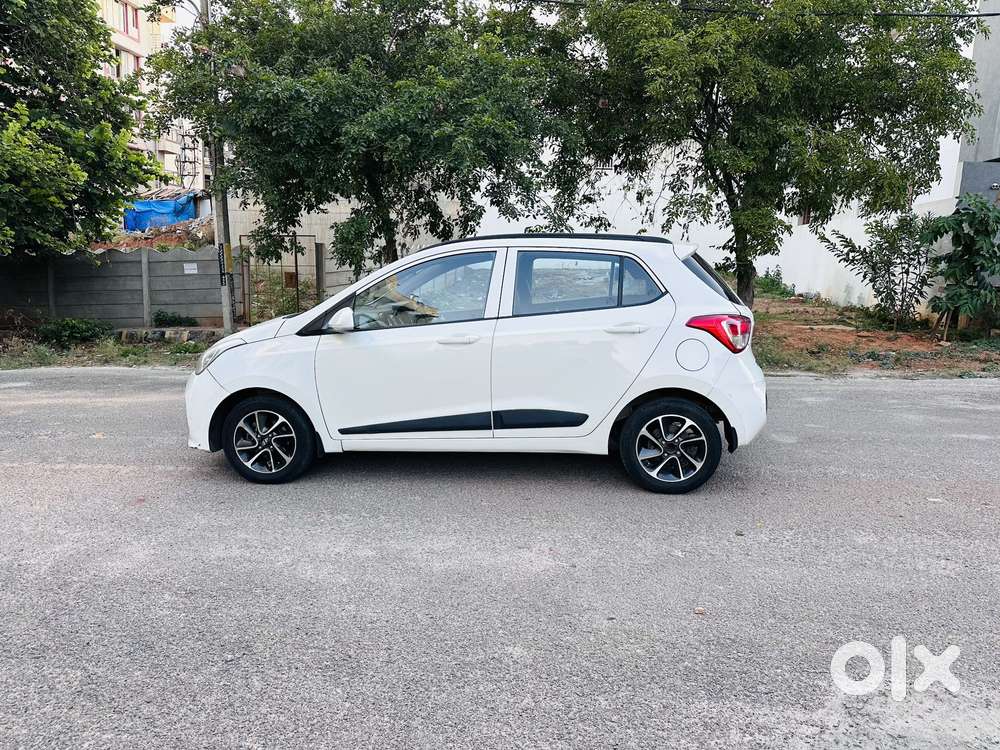 Hyundai Grand I10 Sportz (o) 1.2 At Vtvt, 2017, Petrol
