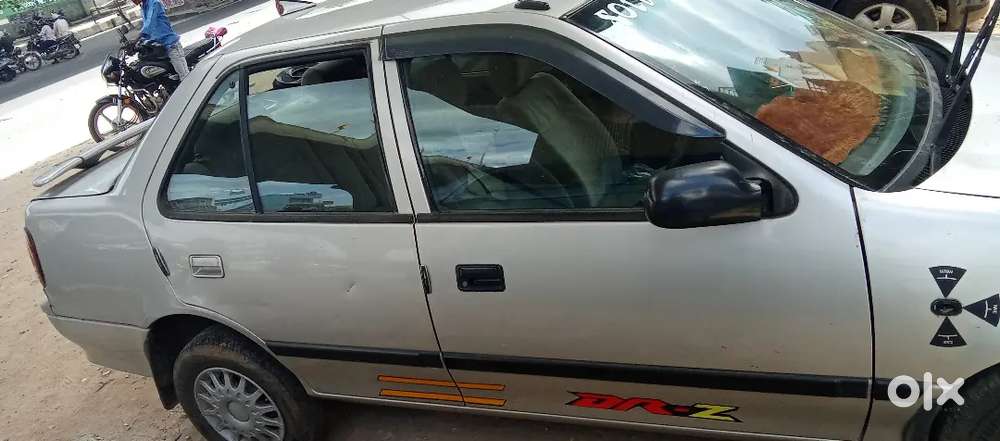 Maruti Suzuki Esteem 2004