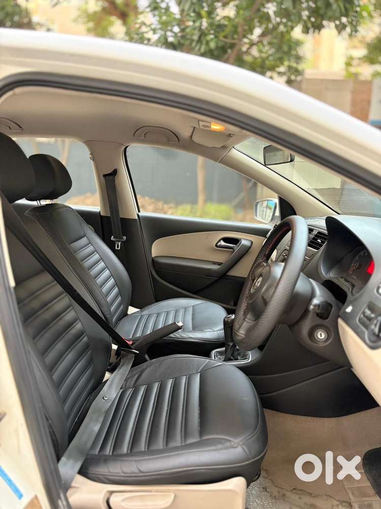 Volkswagen Polo Petrol Highline 1.2l, 2012, Petrol