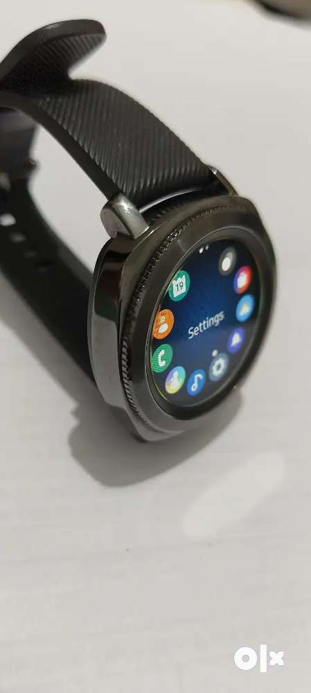 Olx samsung cheap gear sport