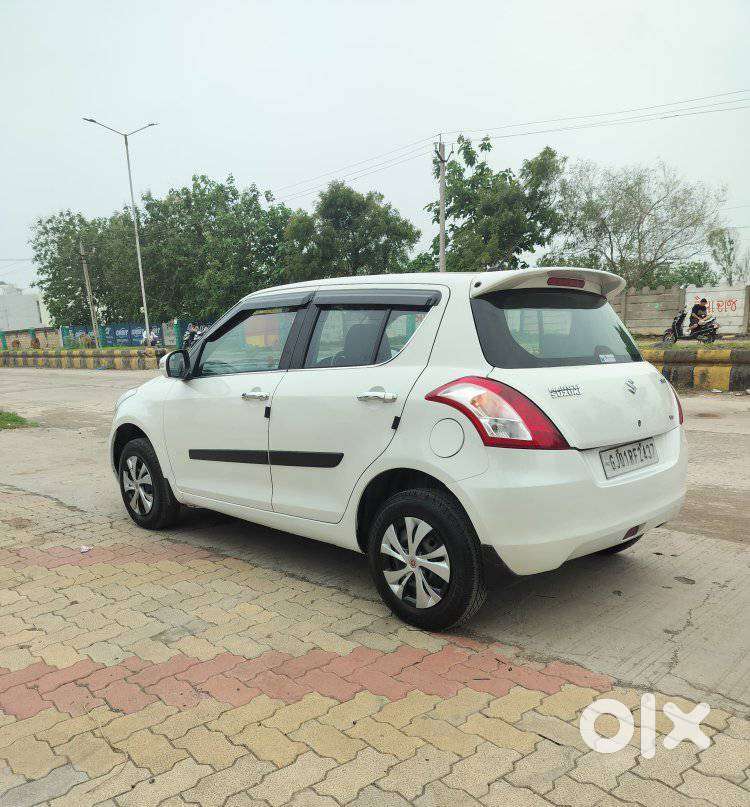 Maruti Suzuki Swift Vxi + Manual, 2014, Petrol