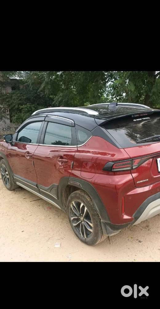 Toyota Urban Cruiser Taisor V Petrol Mt Dual-tone 2025