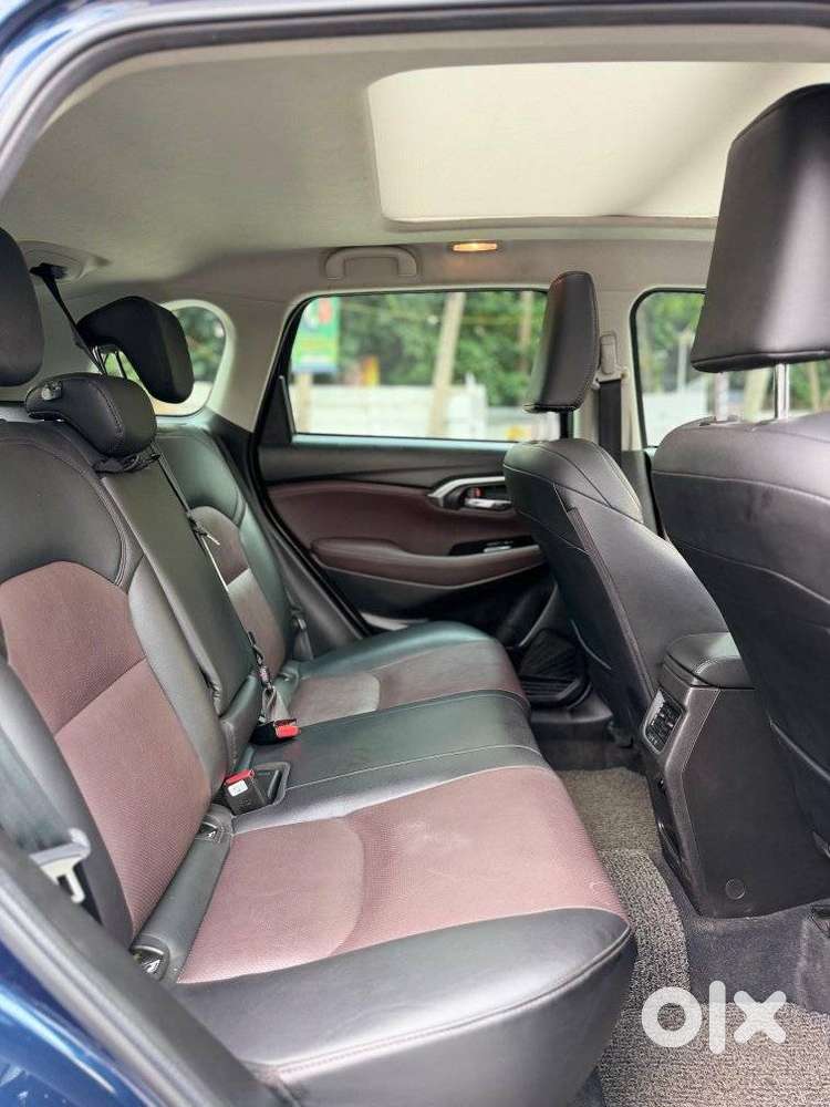 Maruti Suzuki Grand Vitara 1.5 Alpha Smart Hybrid At, 2023, Petrol