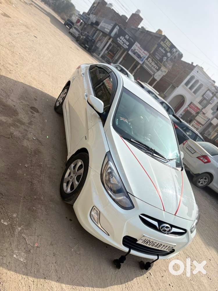 Hyundai Fluidic Verna 2013 Diesel Manual