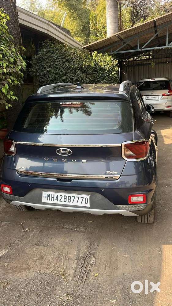 Hyundai Venue 2020 Petrol Well Maintained