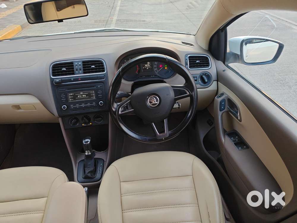 Skoda Rapid 1.6 Mpi At Ambition, 2015, Petrol