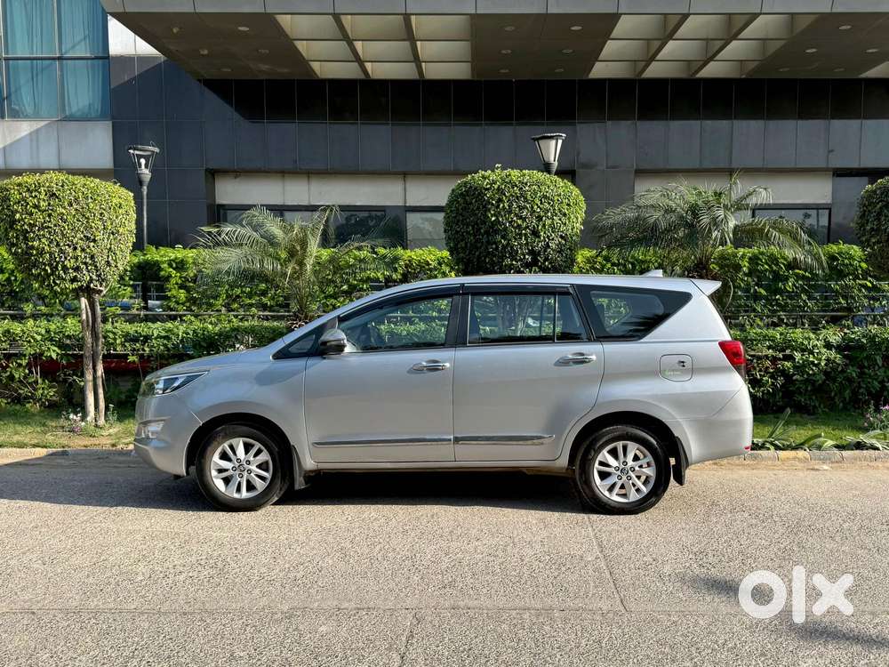 Toyota Innova Crysta