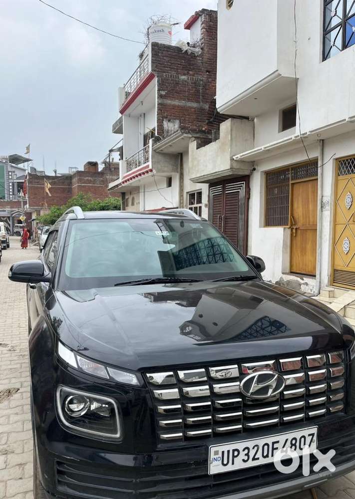 Hyundai Venue 2025 Petrol Good Condition