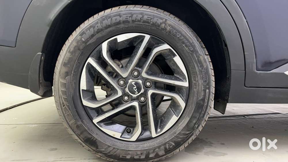 Kia Carens 1.5 Luxury Plus Turbo 7 Str, 2023, Petrol