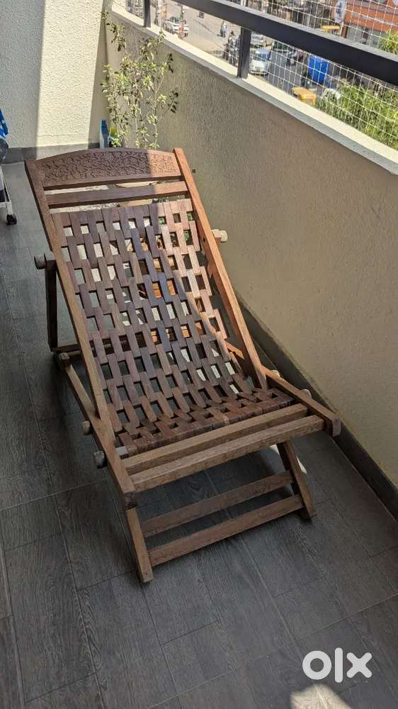 2 Wooden Folding Balcony Garden Chairs Recliners