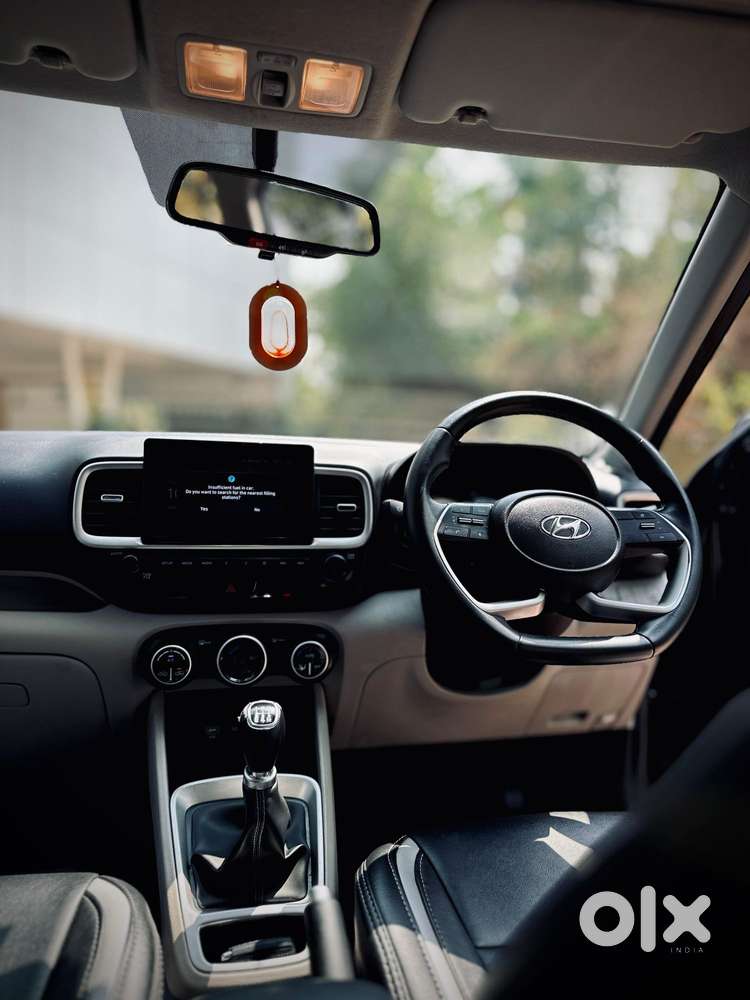 Hyundai Venue Sx Knight Edition  Mt, 2022, Petrol