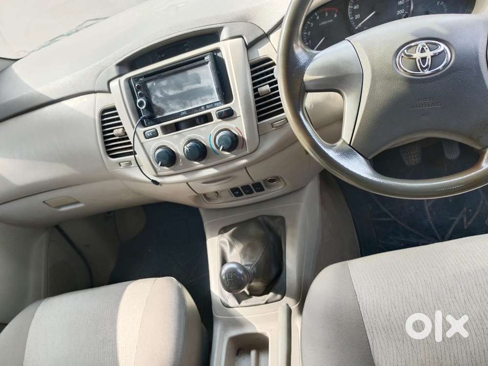 Toyota Innova Diesel 2014