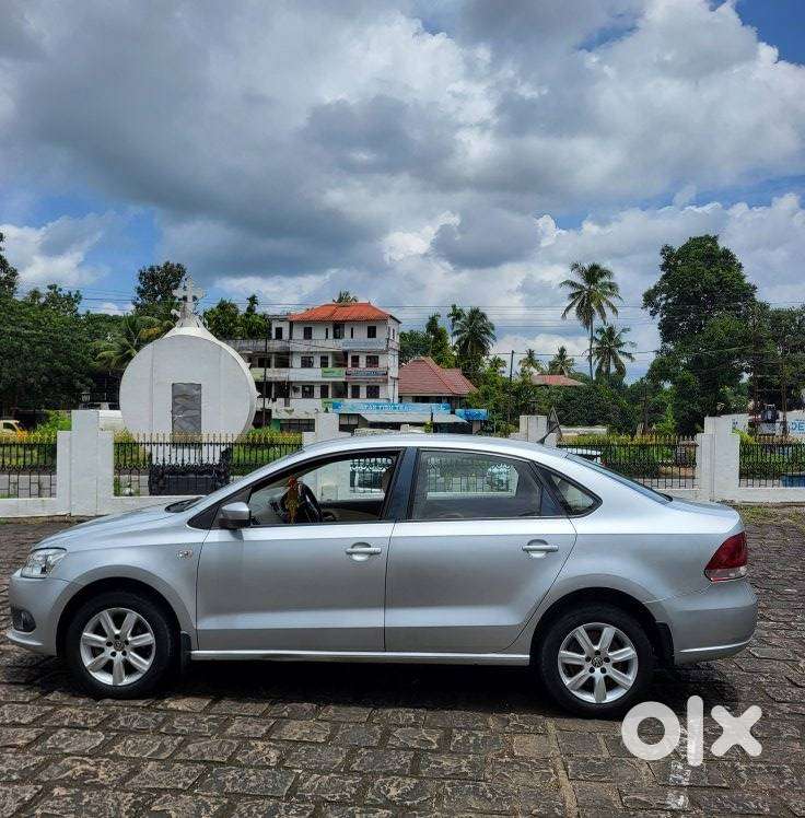 Volkswagen Vento 2010-2013 Petrol Highline, 2012, Petrol