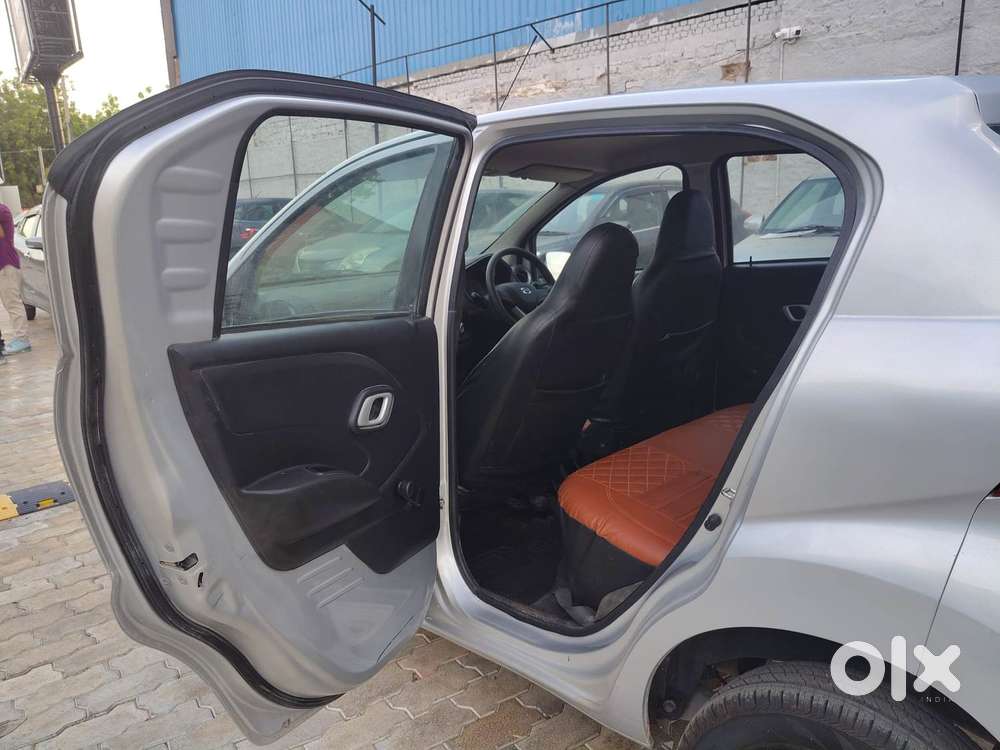 Datsun Redigo T Option, 2018, Petrol