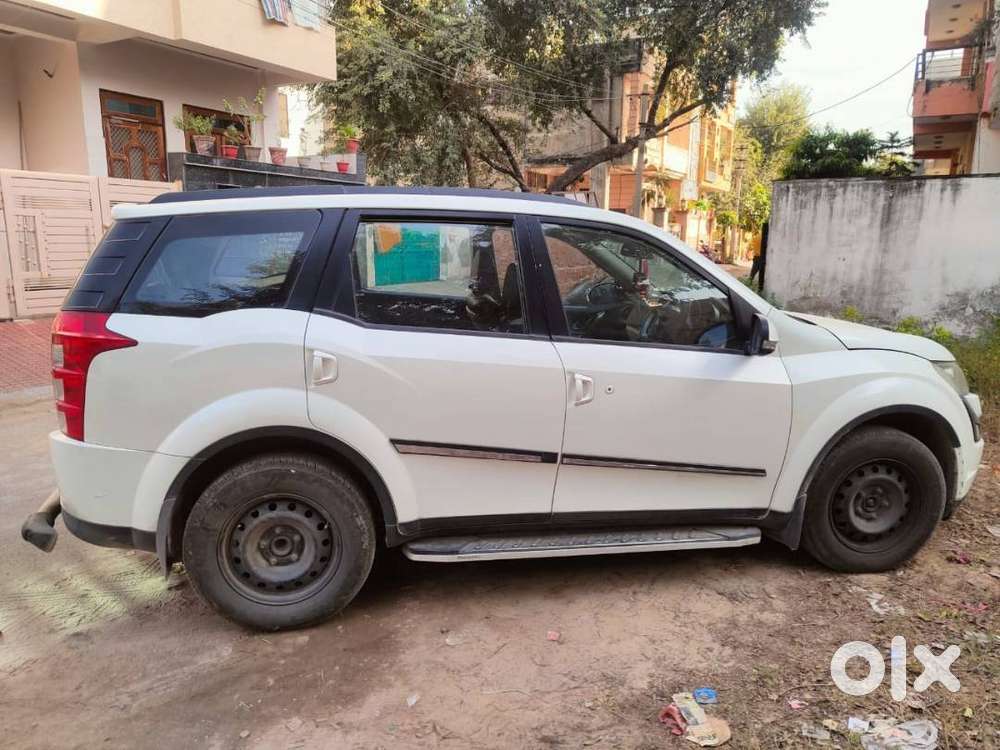 Mahindra Xuv500 W6 2015