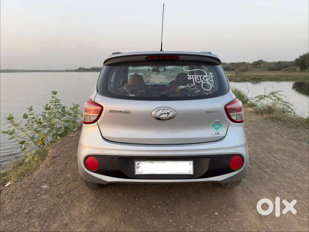 Hyundai Grand I10 2019 Cng Well Maintained