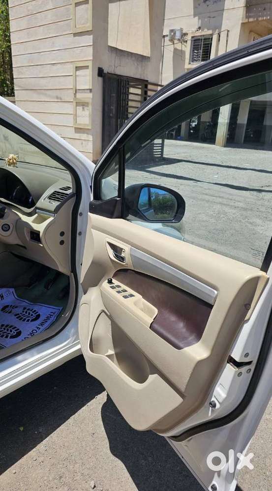 Maruti Suzuki Ertiga Vxi Cng, 2014, Cng & Hybrids