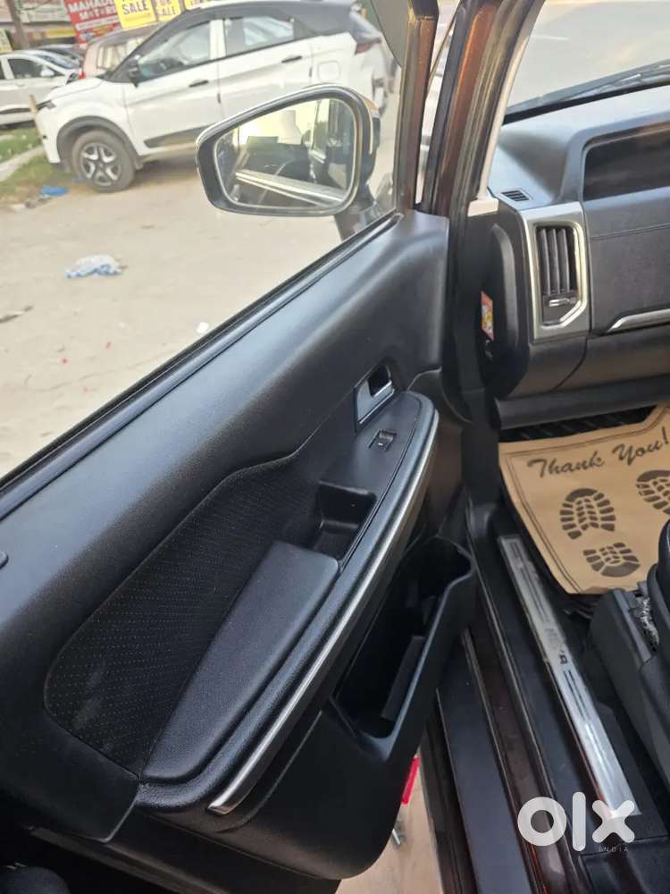 Selling Tata Hexa Xta 7 Seater