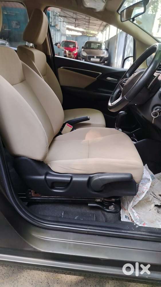 Honda Jazz V Automatic, 2017, Petrol