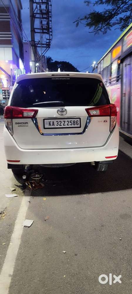 Toyota Innova Crysta 2.4 G Mt 8s, 2022, Diesel