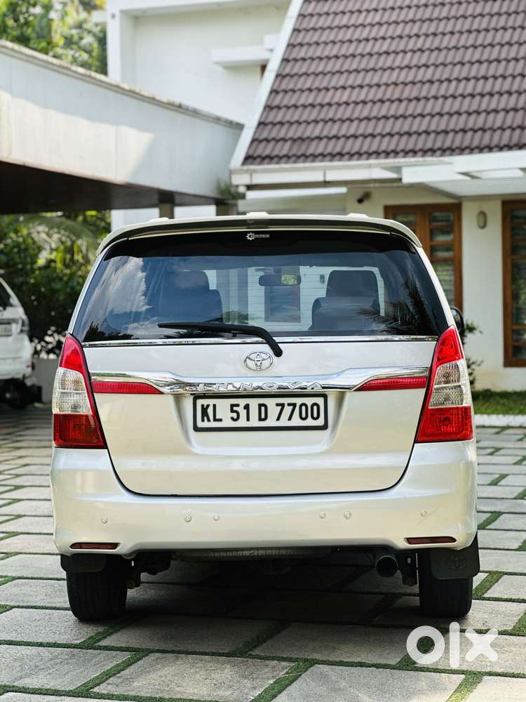 Toyota Innova 2.5 V 7 Str, 2013, Diesel