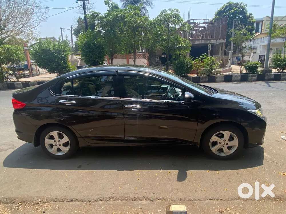 Honda City 2015 Cng & Hybrids Well Maintained
