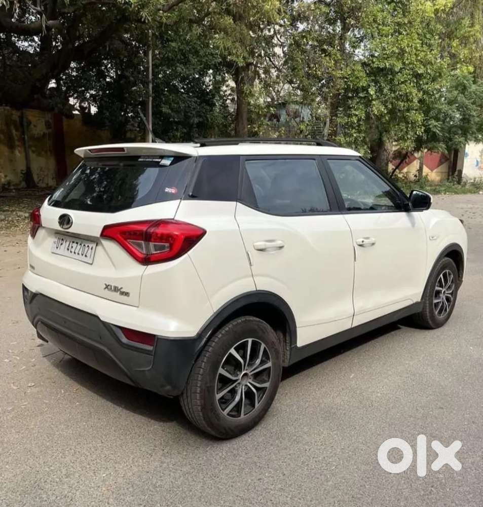 Mahindra Xuv300 1.2 W6 Amt Petrol, 2022, Petrol