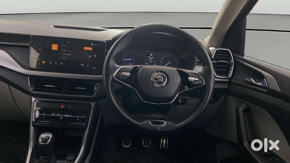 Skoda Kushaq 1.0 Tsi Ambition, 2022, Petrol
