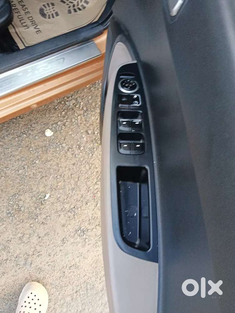 Hyundai Grand I10 2014 Doctor Driven Car Push Start Lifetime Tax