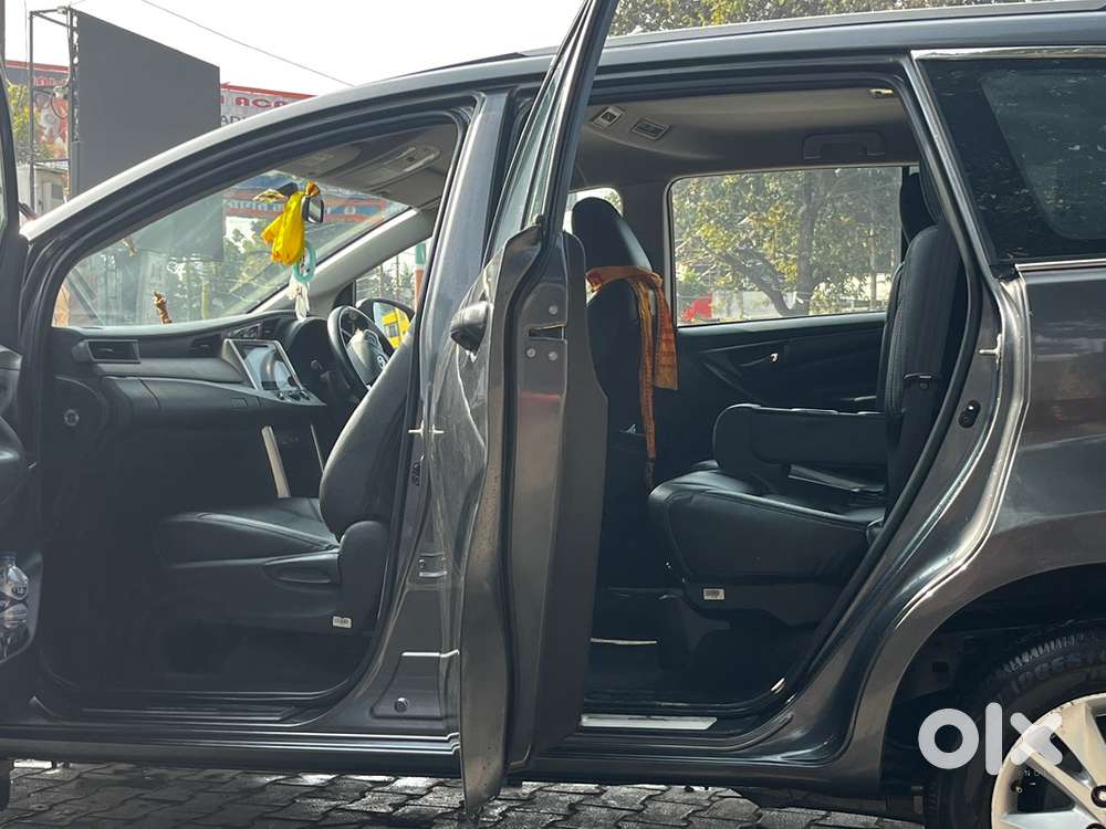 Toyota Innova Crysta 2019 Diesel Well Maintained