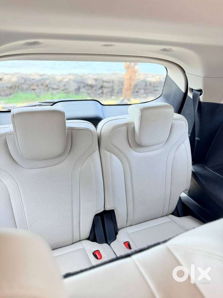 Mahindra Xuv700 2.0 Ax 7 Petrol At Str, 2021, Petrol