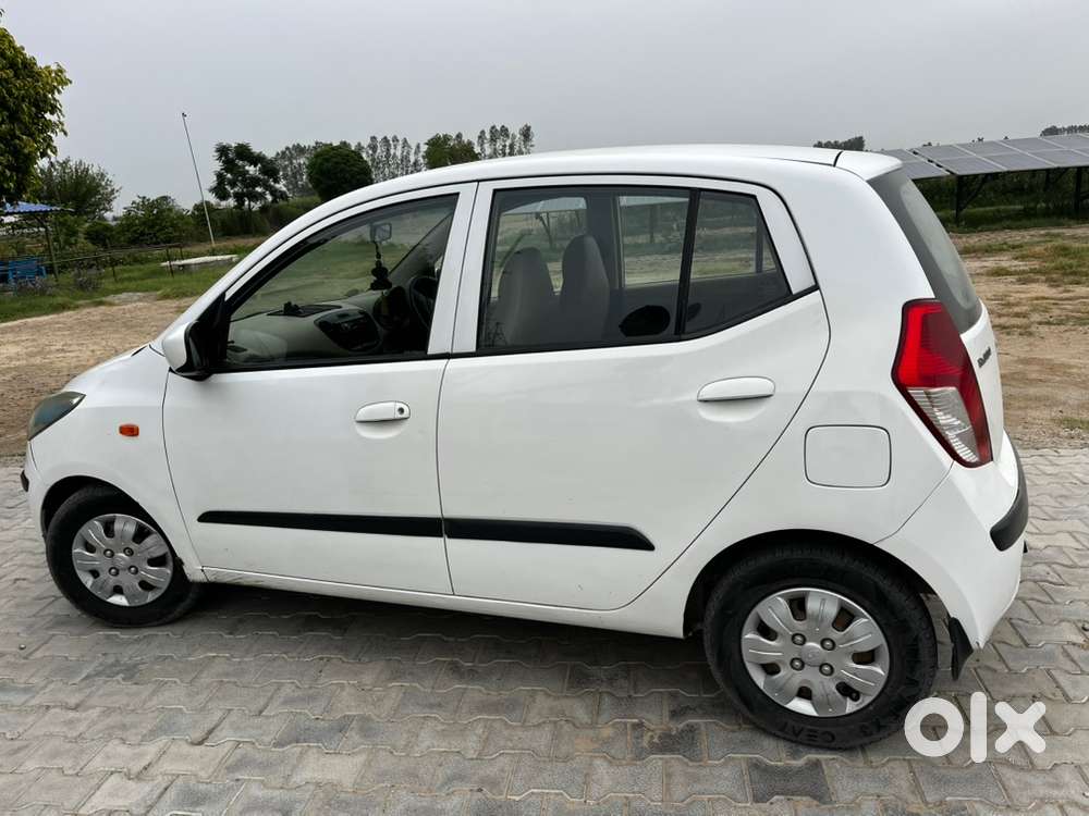 Hyundai I10 Magna Petrol And Cng 2010