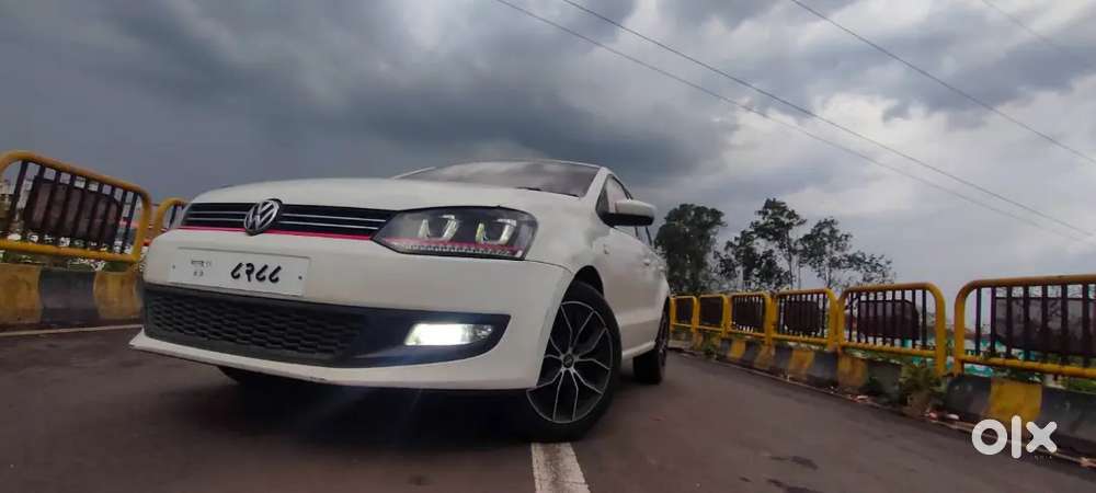 Volkswagen Polo Petrol Highline 2014