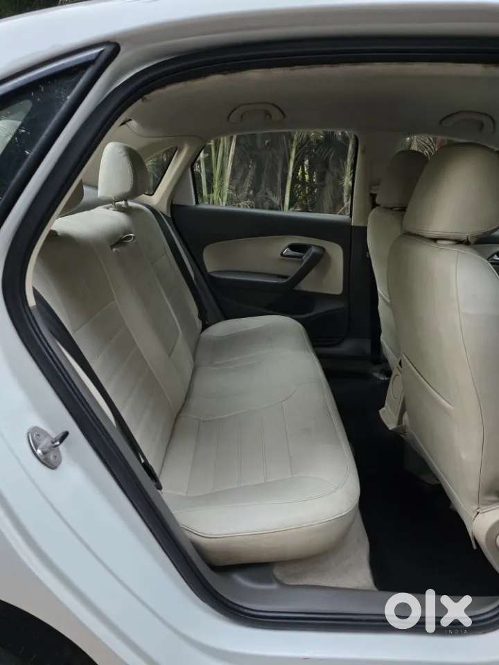 Volkswagen Vento 1.2 Tsi Comfortline At, 2015, Petrol