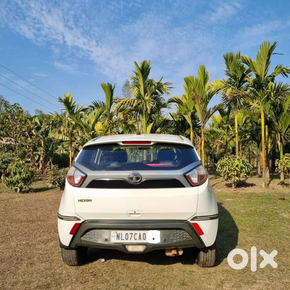 Tata Nexon Xm 2018