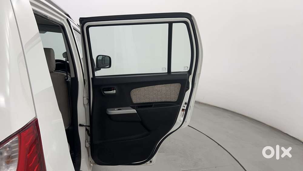 Maruti Suzuki Wagon R 1.0 Vxi Amt, 2016, Petrol
