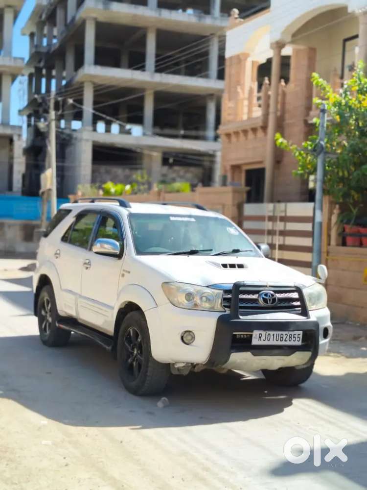 Toyota Fortuner 4*4 2012 Diesel Well Maintained