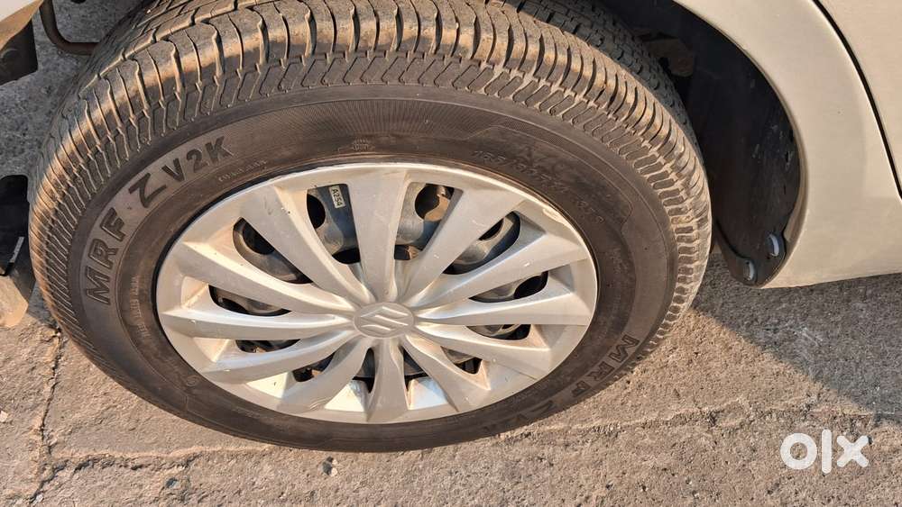 Maruti Suzuki Swift Dzire 1.2 Vxi Bsiv, 2015, Petrol