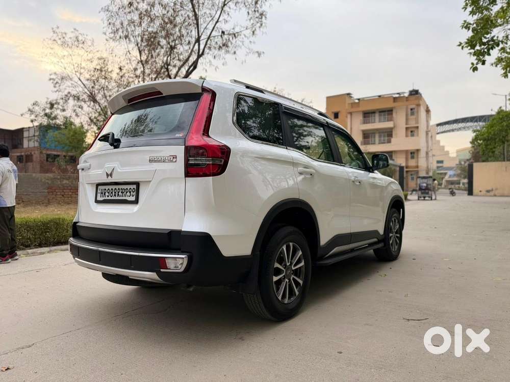 Mahindra Scorpio N D At 2wd Z8 S 7s Z8 Select, 2026, Petrol