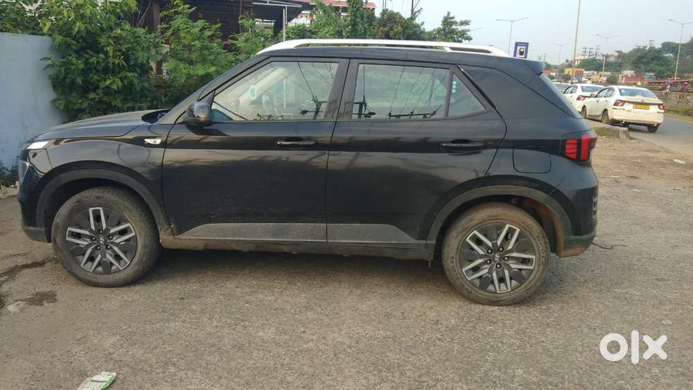 Hyundai Venue 1.2 S (o), 2024, Petrol