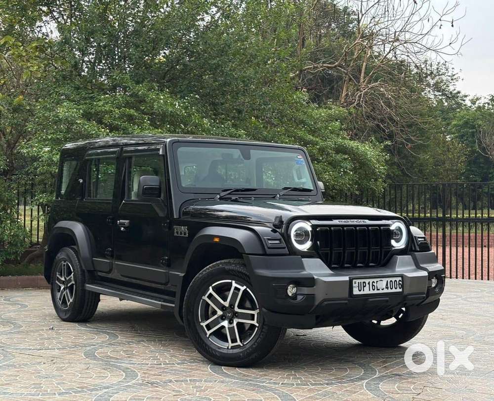 Mahindra Thar Roxx Petrol 2025