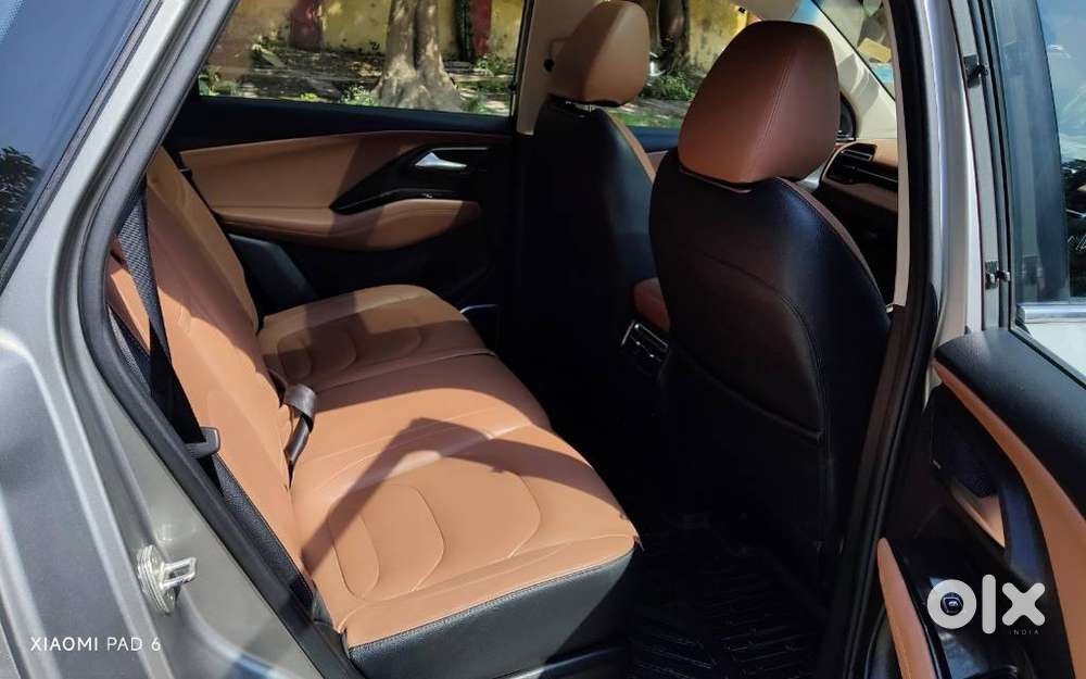 Mg Hector Plus Sharp Pro 1.5 Turbo Petrol Cvt 7 Str, 2023, Petrol