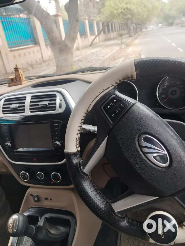 Mahindra Tuv 300 2018 Diesel Well Maintained
